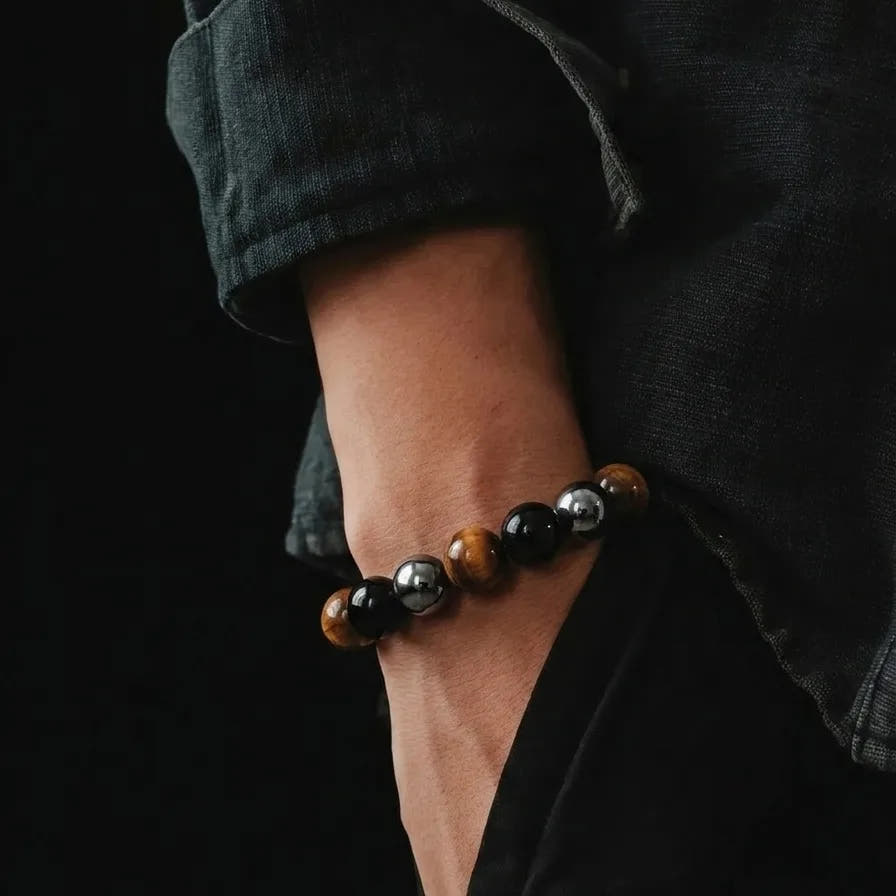 Polished Onyx, Tiger's Eye & Hematite Men's Bracelet · 10mm