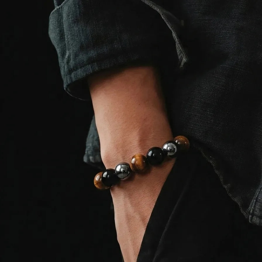 Polished Onyx, Tiger's Eye & Hematite Men's Bracelet · 10mm