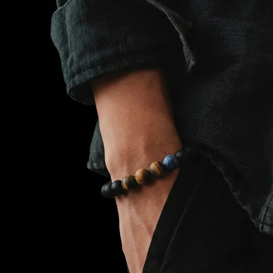 Lava Stone Everyday Bracelet · 10mm