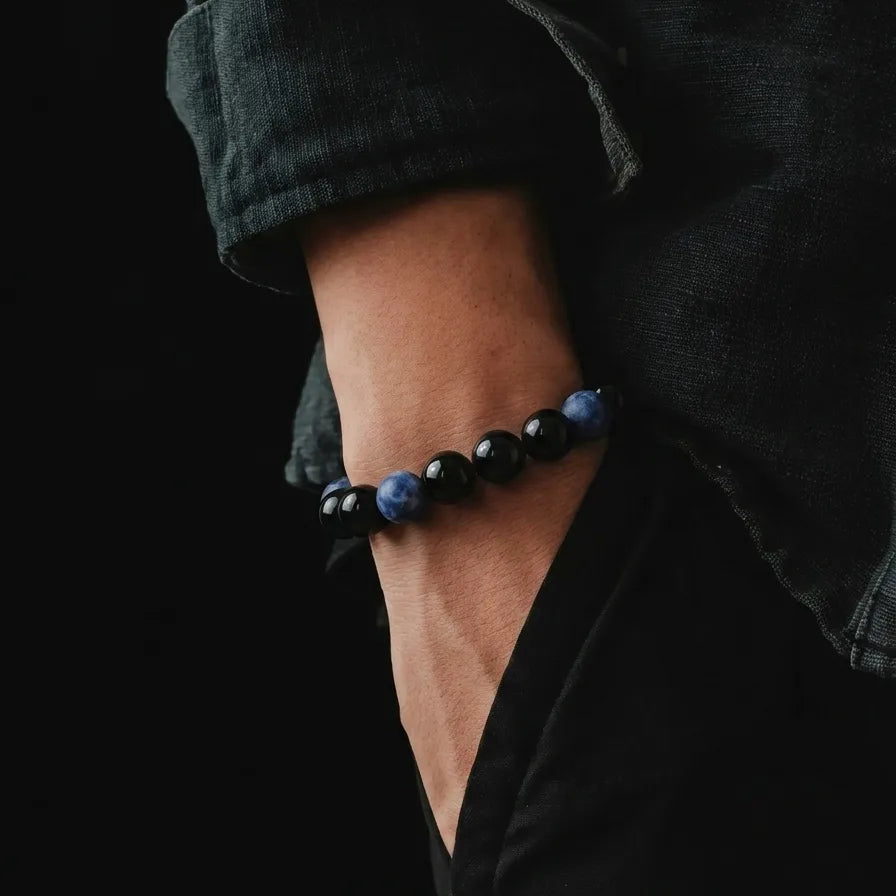 Shiny Onyx & Matte Sodalite Bracelet · 10mm